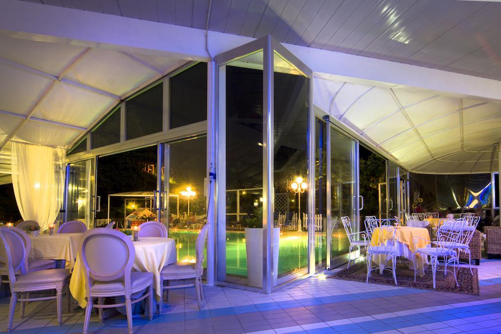 Hotel Posta Chianciano Terme Exterior foto